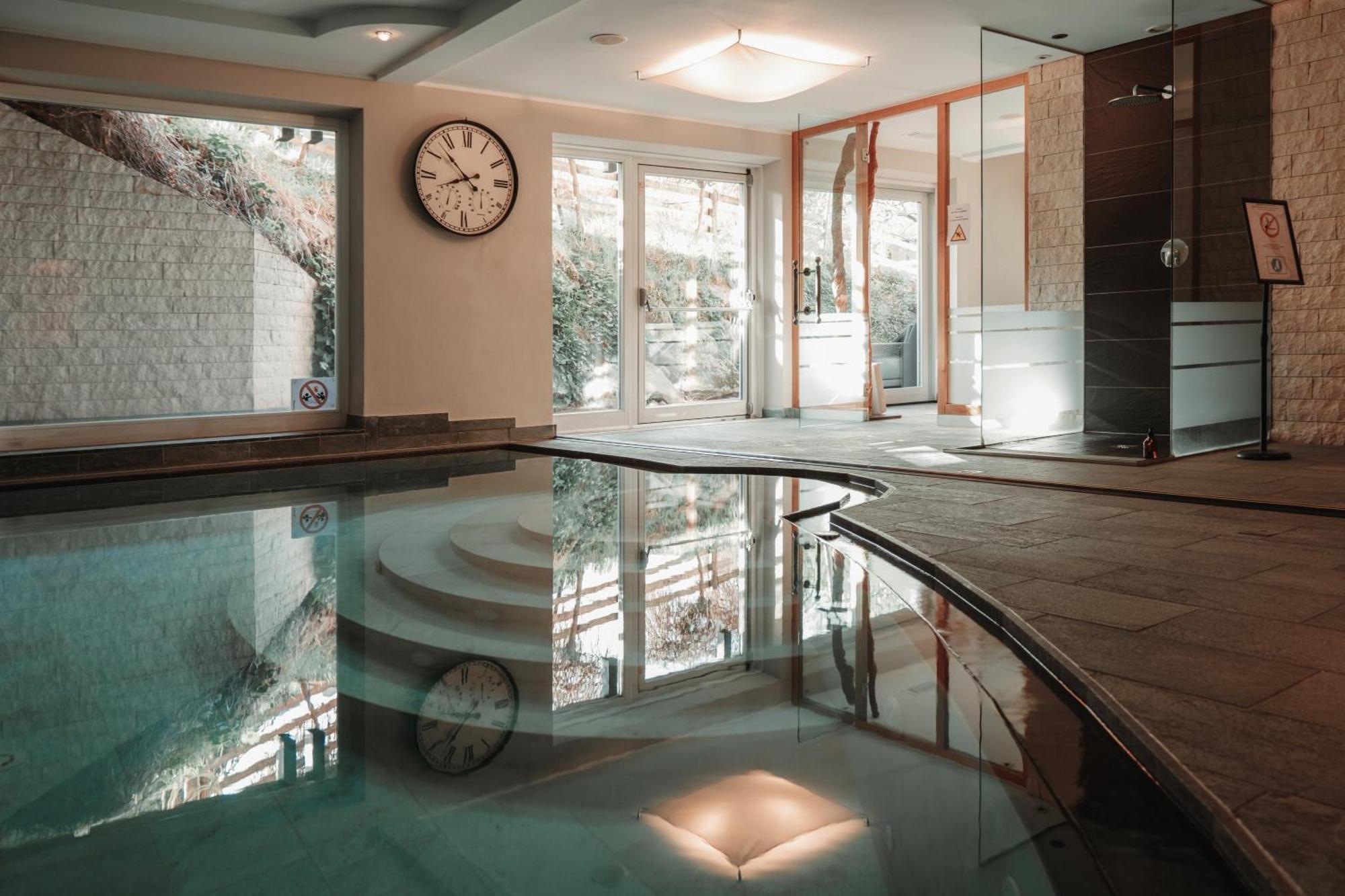 Residence Hotel Alpinum Campo Tures Buitenkant foto