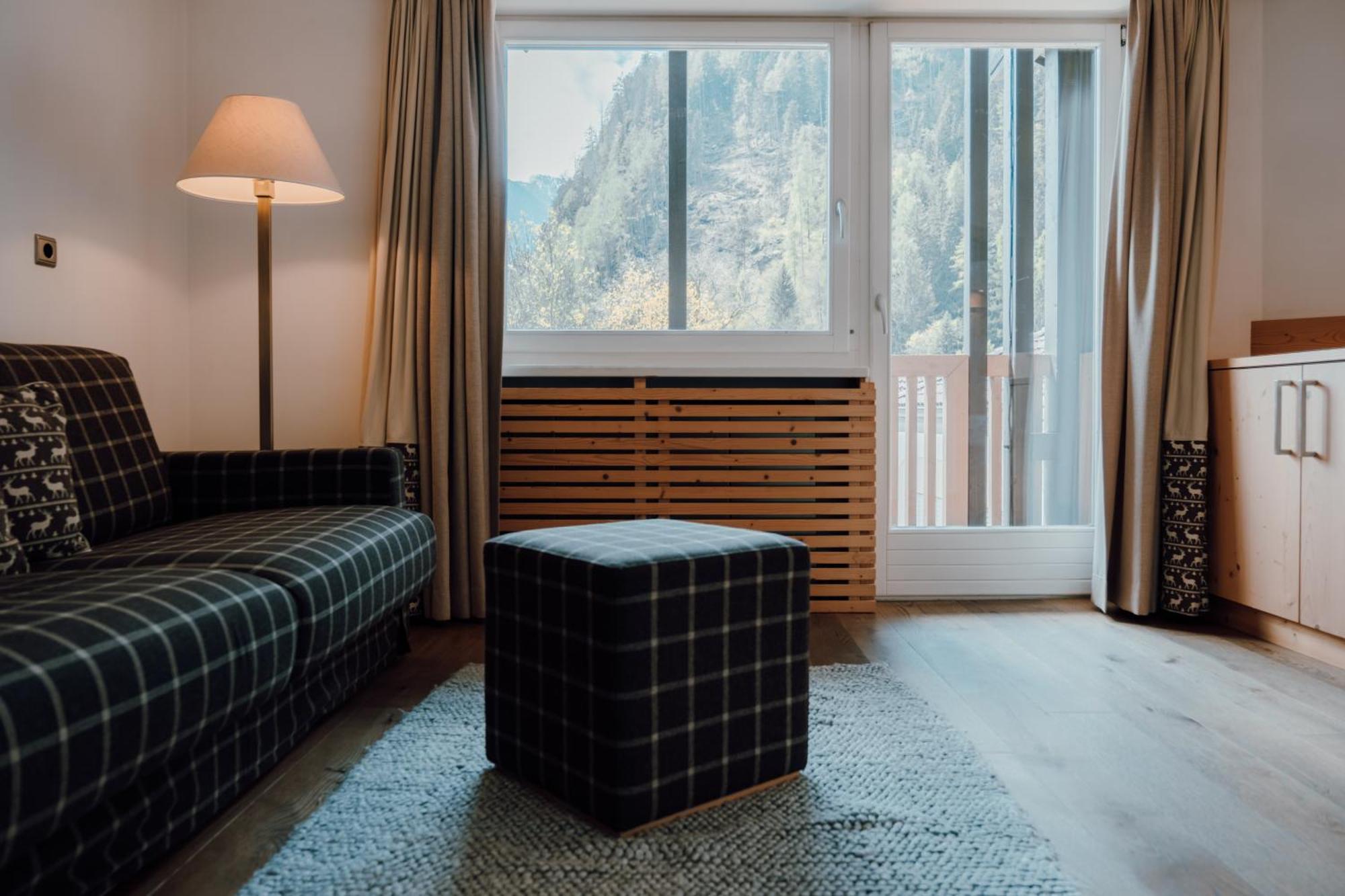 Residence Hotel Alpinum Campo Tures Buitenkant foto