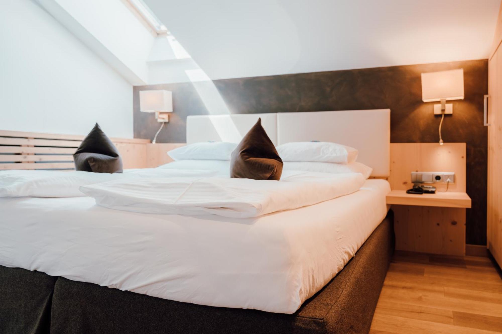 Residence Hotel Alpinum Campo Tures Buitenkant foto