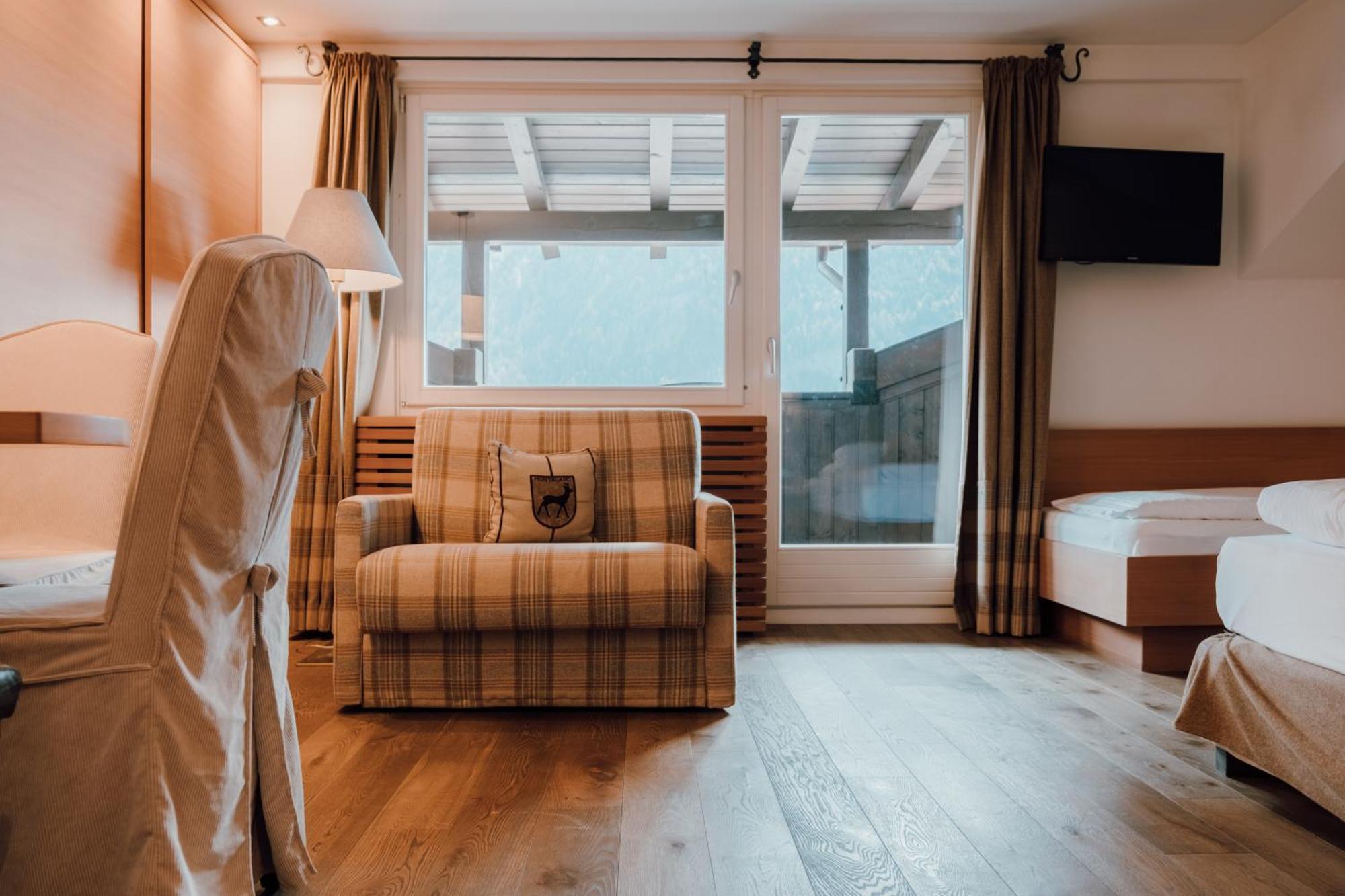 Residence Hotel Alpinum Campo Tures Buitenkant foto