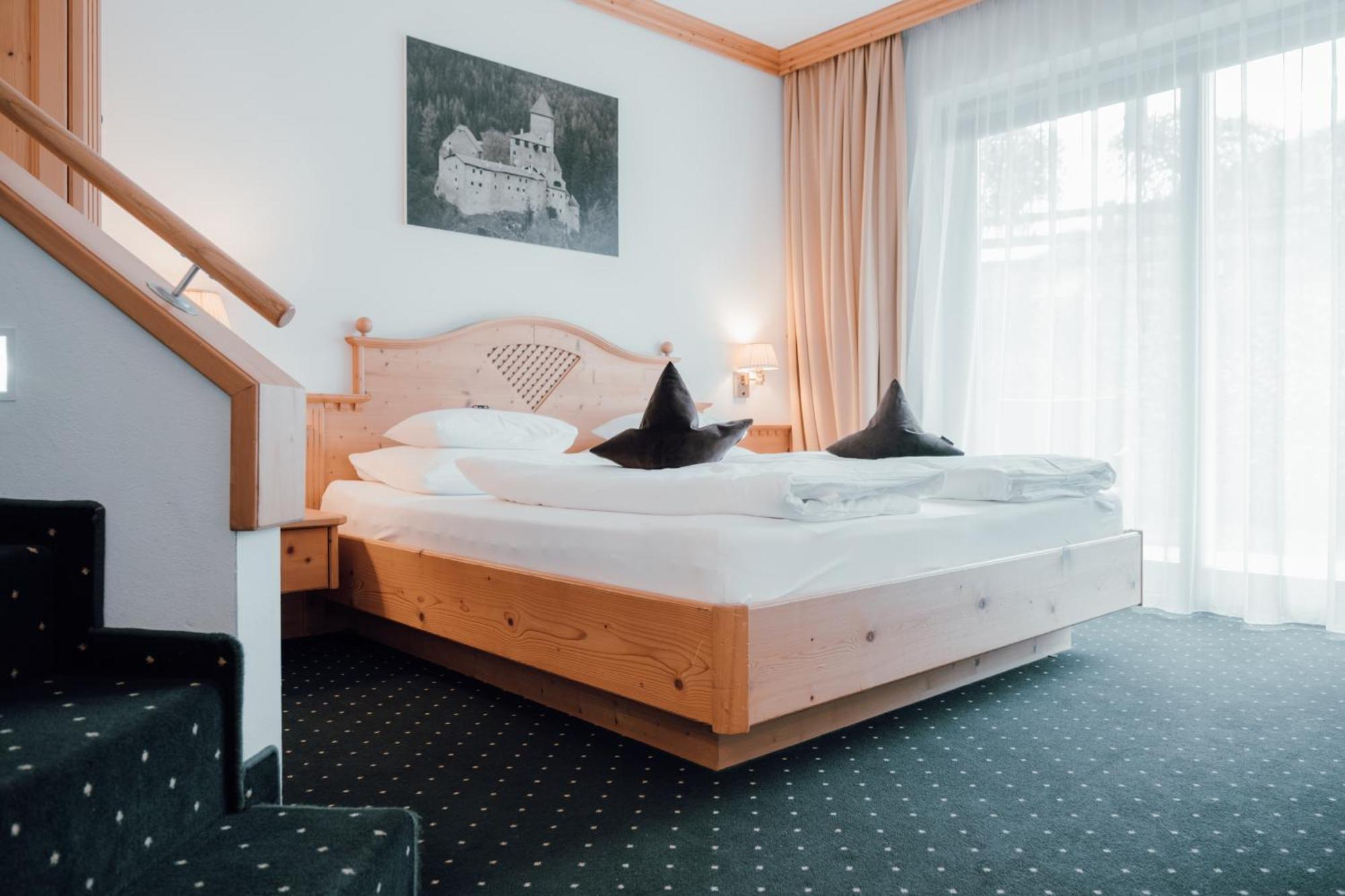 Residence Hotel Alpinum Campo Tures Buitenkant foto