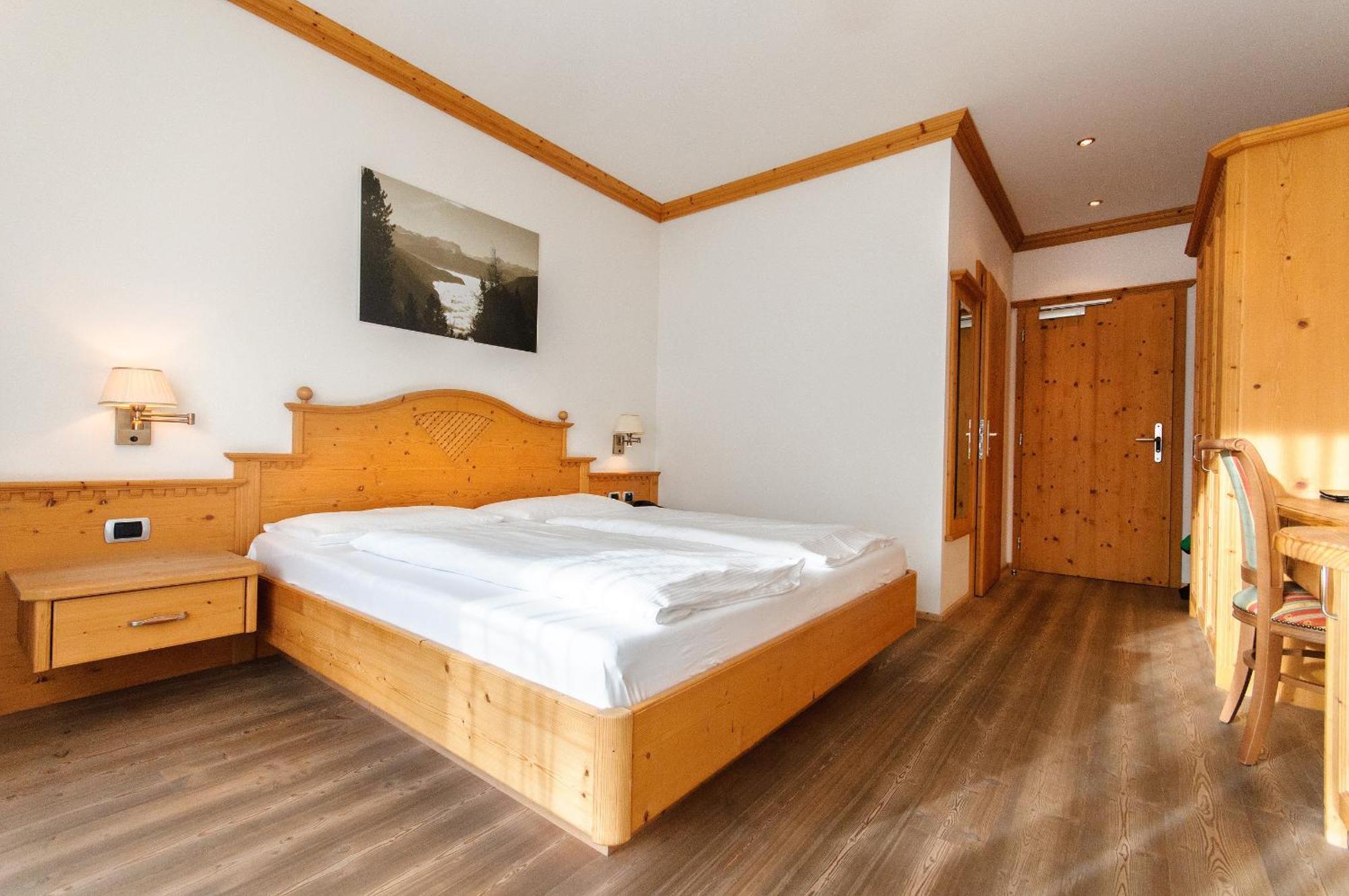 Residence Hotel Alpinum Campo Tures Kamer foto
